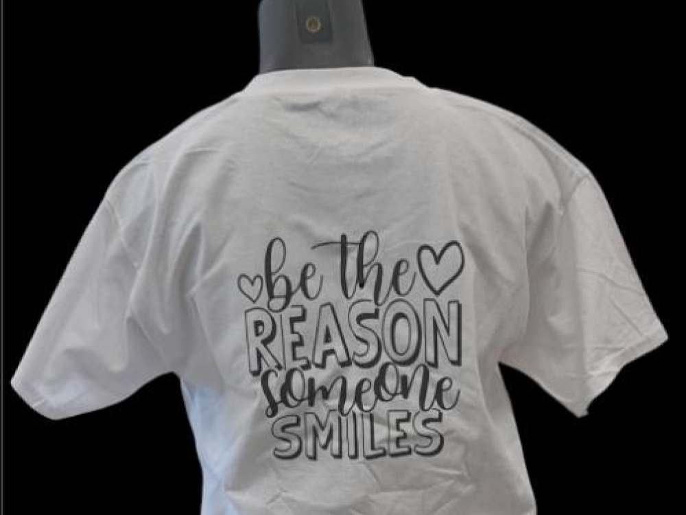 Be The Reason Someone Smiles T-Shirt(M)